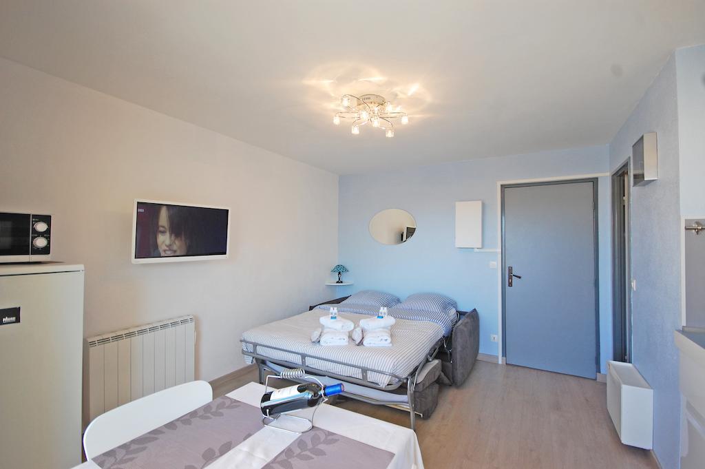 Studio Plage Du Grazel Груиссан Номер фото